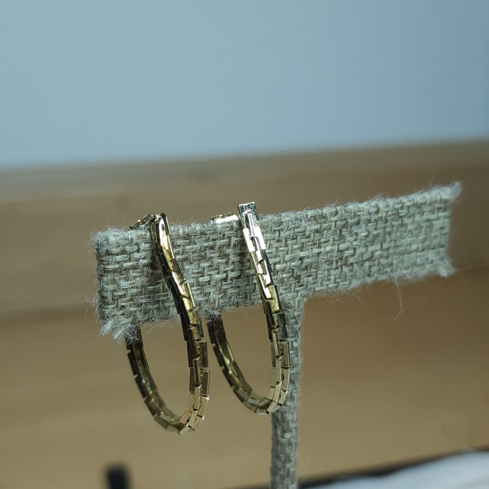 Vintage Herringbone ChainGold Hoop Earrings Gold Tone 1.2"